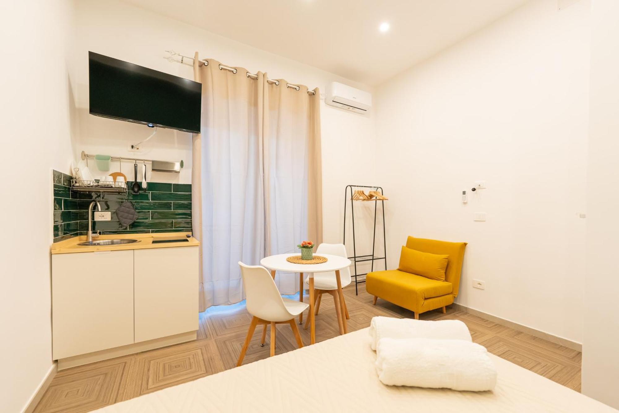 R&D Scassacocchi Apartments 15 نابولي المظهر الخارجي الصورة