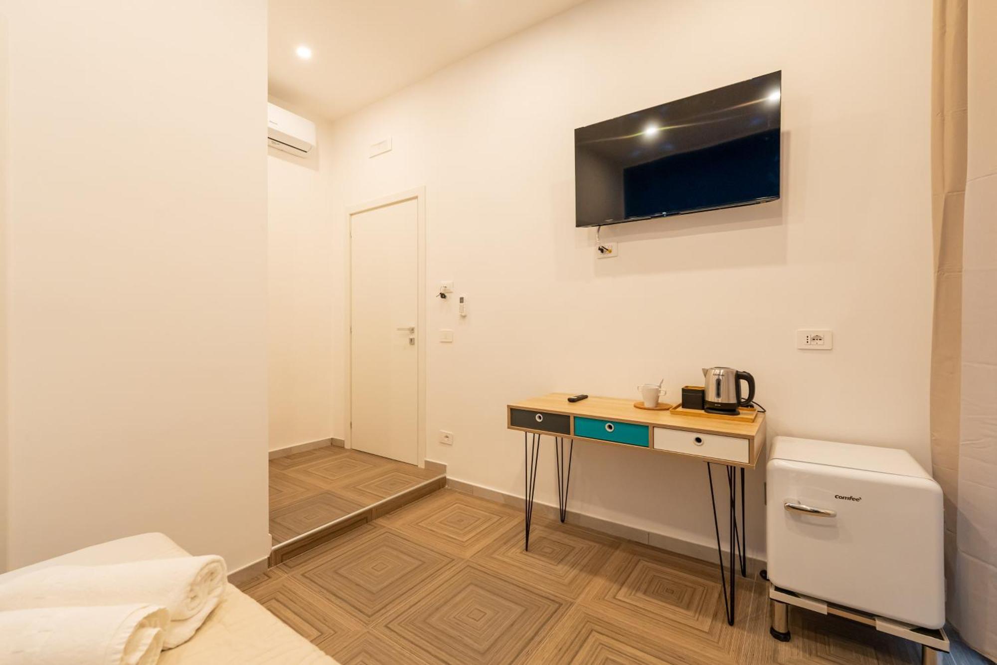 R&D Scassacocchi Apartments 15 نابولي المظهر الخارجي الصورة