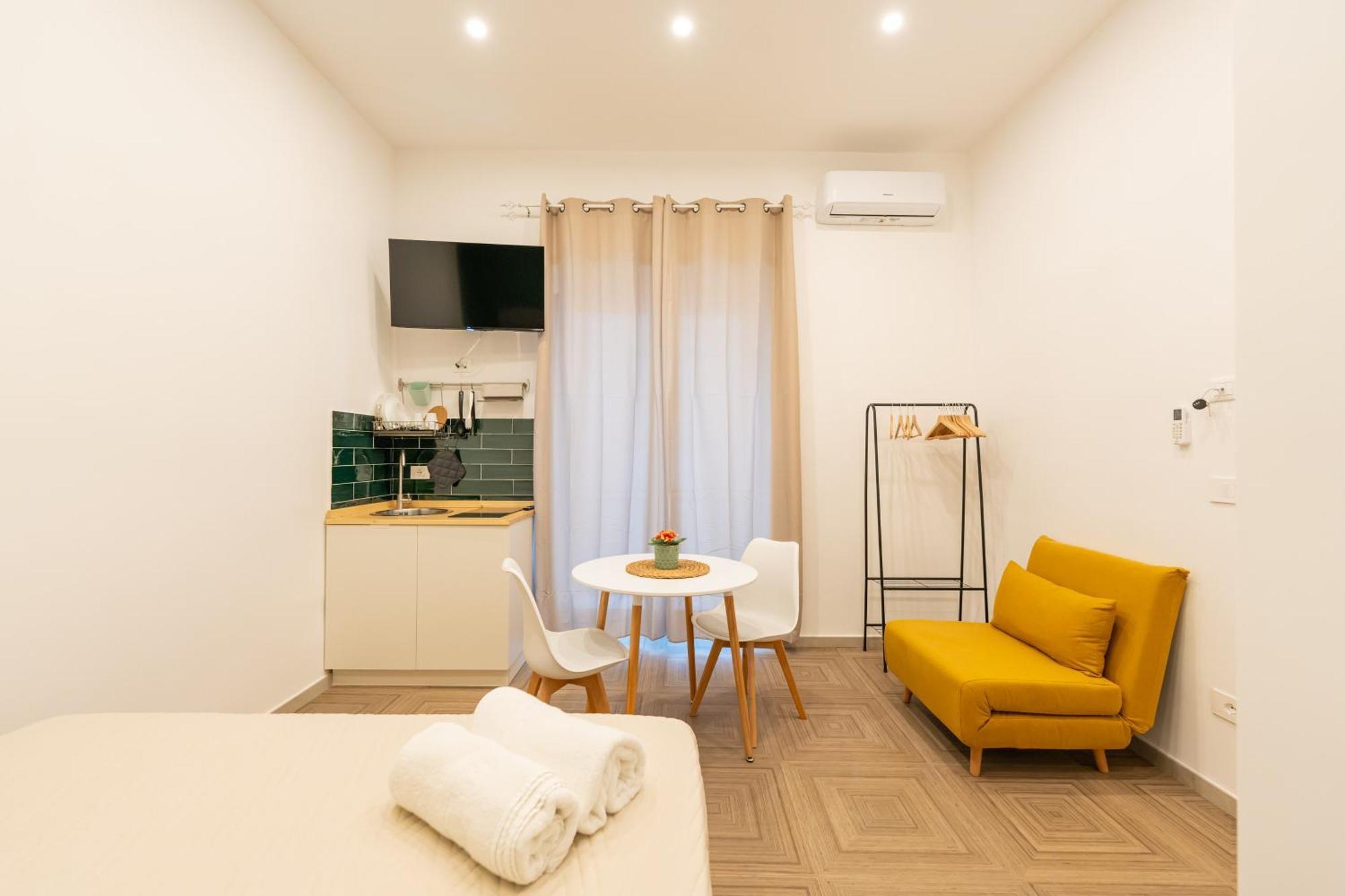R&D Scassacocchi Apartments 15 نابولي المظهر الخارجي الصورة