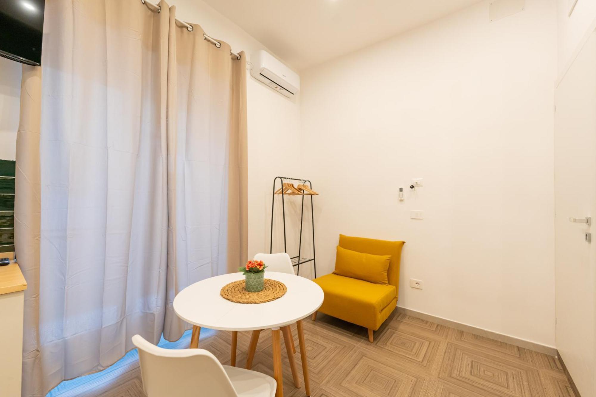 R&D Scassacocchi Apartments 15 نابولي المظهر الخارجي الصورة